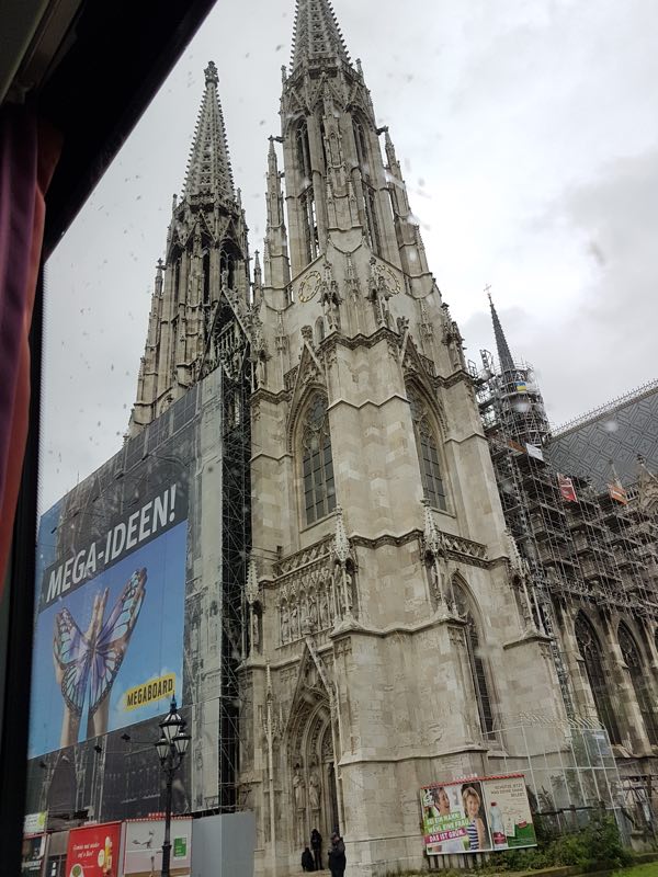 Stephansdom aus dem Bus gesehen